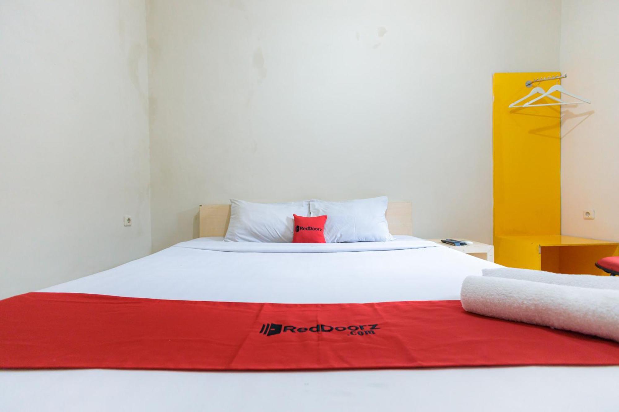 Reddoorz At Osuko Residence Sukomanunggal Jaya Surabaya Eksteriør billede